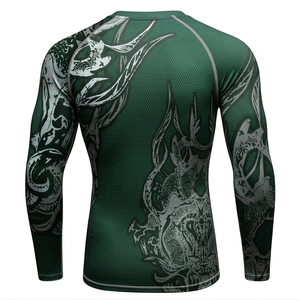 Venta al por mayor de camisetas de compresión de manga larga para hombre, MMA, BJJ, UPF50+, de secado rápido, de spandex y poliéster, con diseño personalizado. - Product Image 4