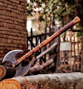 Hacha de Doble Hoja Premium Hecha a Mano para Exteriores, Mango de Madera, Acero con Alto Contenido de Carbono, Hoja de 10 Pulgadas, Longitud Total de 35 Pulgadas, para Camping y Bushcraft - Product Image 3