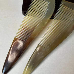 Peine personalizado para salón Kansa, Arte Creativo, diseño de bronce, dientes anchos, madera inspirada en Ayurveda, India - Product Image 1