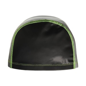 Bonnet de bain en silicone de couleur unie, design imperméable unisexe, bordure verte - Product Image 1