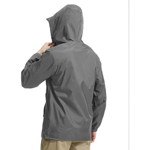 Veste coupe-vent unisexe réfléchissante imperméable à séchage rapide avec capuche, légère, pour la course et le sport, avec poches, style streetwear, faible MOQ - Product Image 5