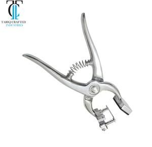 Pince à tatouer manuelle pour animaux de ferme TARIQ CRAFTED INDUSTRIES - Product Image 1