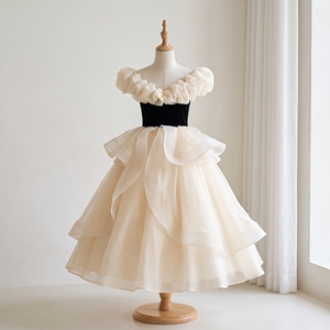 Robe de demoiselle d'honneur élégante noire et ivoire, style princesse, en organza de luxe, robe de bal respirante pour filles, pour mariage, fête ou occasion formelle, sur mesure - Product Image 1