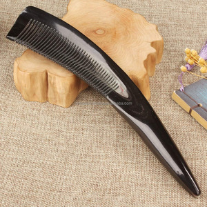 Peigne en corne de bœuf écologique fait à la main pour salon, logo personnalisé, expérience de soin des cheveux lisses et sans nœuds, entretien des cheveux sains - Product Image 6
