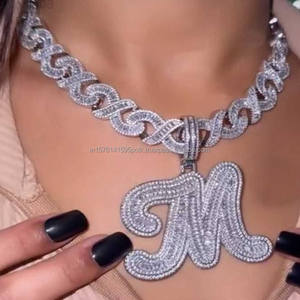 Collar con Colgante de Letra M Personalizado con Incrustaciones de Circonitas, Chapado en Oro, Colgante Inicial de Burbuja con Circonitas, Joyería Hip Hop para Hombres y Mujeres - Product Image 4