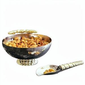Tazón de Metal de aluminio de acero inoxidable pulido brillante con cuchara para servir comida, fruta, tazón de lujo chapado en oro - Product Image 1
