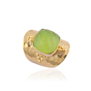 Latest fashion jewelry cushion shape prehnite jade <b>adjustable</b> <b>ring</b> solid brass 18k gold plated hammered texture band bold <b>rings</b> - Product Image 3