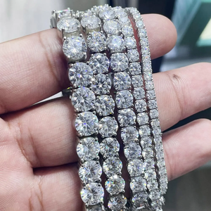 กำไลเทนนิสผู้ชาย AMBER JEWELS ชุบทอง 18K สไตล์ฮิปฮอป ประดับโมอิสซาไนต์ รับรองโดย IGI รูปทรงเรขาคณิต - Product Image 2