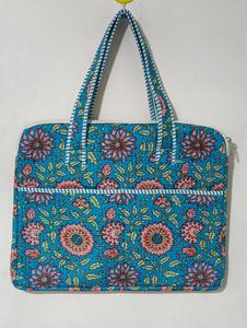 Sac à bandoulière en coton matelassé à fermeture éclair de style bohème avec imprimé abeille et floral, sac fourre-tout rayé vert - Product Image 4