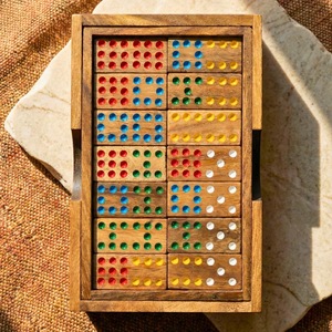 Juego de Dominó Doble Seis de Madera de Colores ILAHI, 28 Piezas, Ecológico, Tallado y Grabado, Diseño Antiguo, Caja Rectangular Alta de Madera - Product Image 1