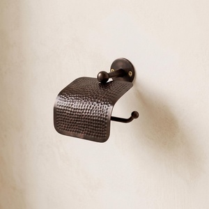 Porte-papier toilette mural en cuivre martelé de qualité supérieure, construction durable, design peu encombrant, finition antique - Product Image 3