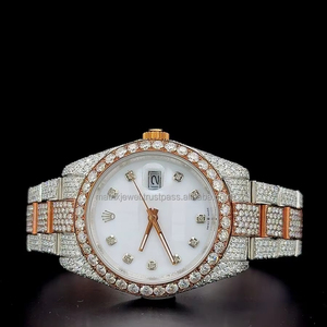 Montre classique en or rose bicolore avec cadran blanc entièrement serti de pierres, cadran rond, sertie de 25 carats de moissanite VVS, montre automatique. - Product Image 3