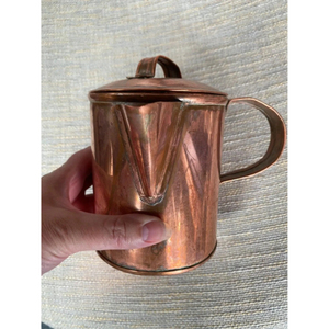 Carafe en cuivre avec poignée métallique, pichet métallique pour eau chaude ou froide, vin, jus, thé glacé - Ensemble de pichets métalliques durables pour les fêtes à prix réduit - Product Image 1
