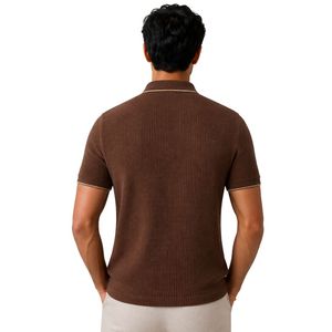 Polo de Punto Personalizado para Hombre en Color Marrón con Cierre Dorado, Manga Corta, Tejido Texturizado de Lujo, Logotipo Personalizado, Diseño de Golf, OEM - Product Image 2
