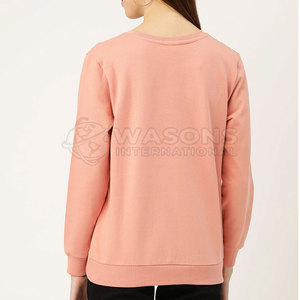 Sudadera de color claro para mujer diseñada para una experiencia de uso fácil que ofrece un ajuste cómodo y un tacto suave - Product Image 6