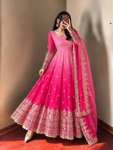 Robe Anarkali brodée rose avec dupatta pour femme, style indien et pakistanais, coupe ample en georgette, longueur ras du sol, idéale pour mariage - Product Image 4