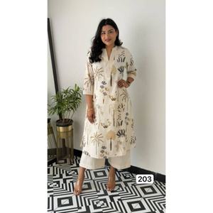 Conjunto de Salwar Kameez de Algodón Blanco para Mujer, Corte Regular, Moderno, de Secado Rápido, Traje Casual para Verano - Product Image 1