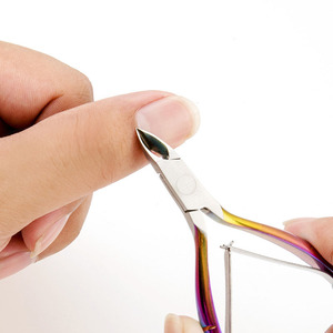 Cortacutículas de Acero Inoxidable, Cortador de Piel Muerta, Herramienta de Manicura y Pedicura de Metal Arcoíris, Pinza de Belleza - Product Image 6