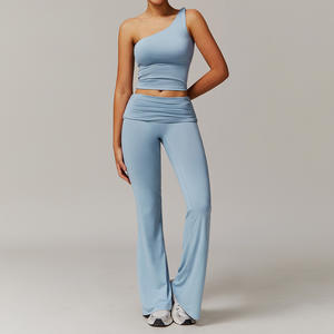 Nouvel ensemble de yoga pour femme : haut à manches longues séchage rapide, débardeur évasé, short moulant, leggings de yoga, pantalon de sport taille haute, gilet et soutien-gorge de sport - Product Image 5