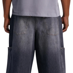 Shorts en jean cargo gris anthracite pour homme, coupe ample, jambe large, en coton, multi-poches, longueur genou, style décontracté streetwear, été - Product Image 4