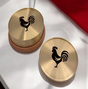 Ensemble de sous-verres en laiton texturé en forme de serpent torsadé avec support assorti, disponible à prix de gros. - Product Image 2
