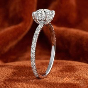 Anillo de Plata de Ley 925 con Moissanita Tallada, Joyería de Lujo Elegante para Novia, Boda, Promesa, Compromiso, Regalo para Mujer, Diseño Clásico - Product Image 2