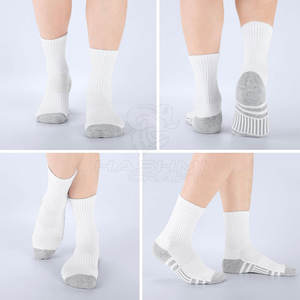 Calcetines deportivos premium con soporte elástico para el arco del pie y malla transpirable, perfectos para correr, entrenar y actividades al aire libre. - Product Image 4