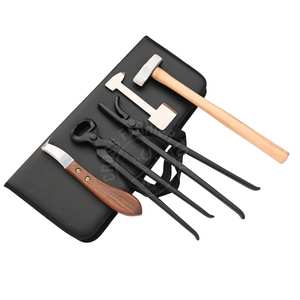 Kit d'outils de fermeur : Couteau à sabots à lame en acier inoxydable, Pince à sabots Alligator noire, Marteau de fermeur, Pince à sabots noire, Coupe-sabots - Product Image 1