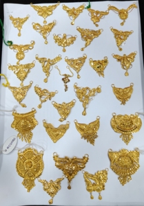 22K <b>Solid</b> <b>Gold</b> Vintage Mangalsutra <b>Pendant</b> Traditional Indian Wedding Engagement Necklace Centerpiece Fine Jewelry - Product Image 3