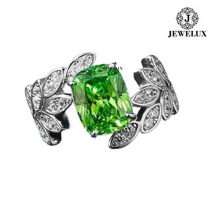 แหวนค็อกเทลพลอยสีเขียวทรงมรกตสำหรับผู้หญิงจาก Jewelux ตัวเรือนเงินแท้ 925 ประดับเพชรแบบ Pave ดีไซน์รูปดอกไม้ แหวนหมั้นสุดหรูจากอินเดีย - Product Image 3