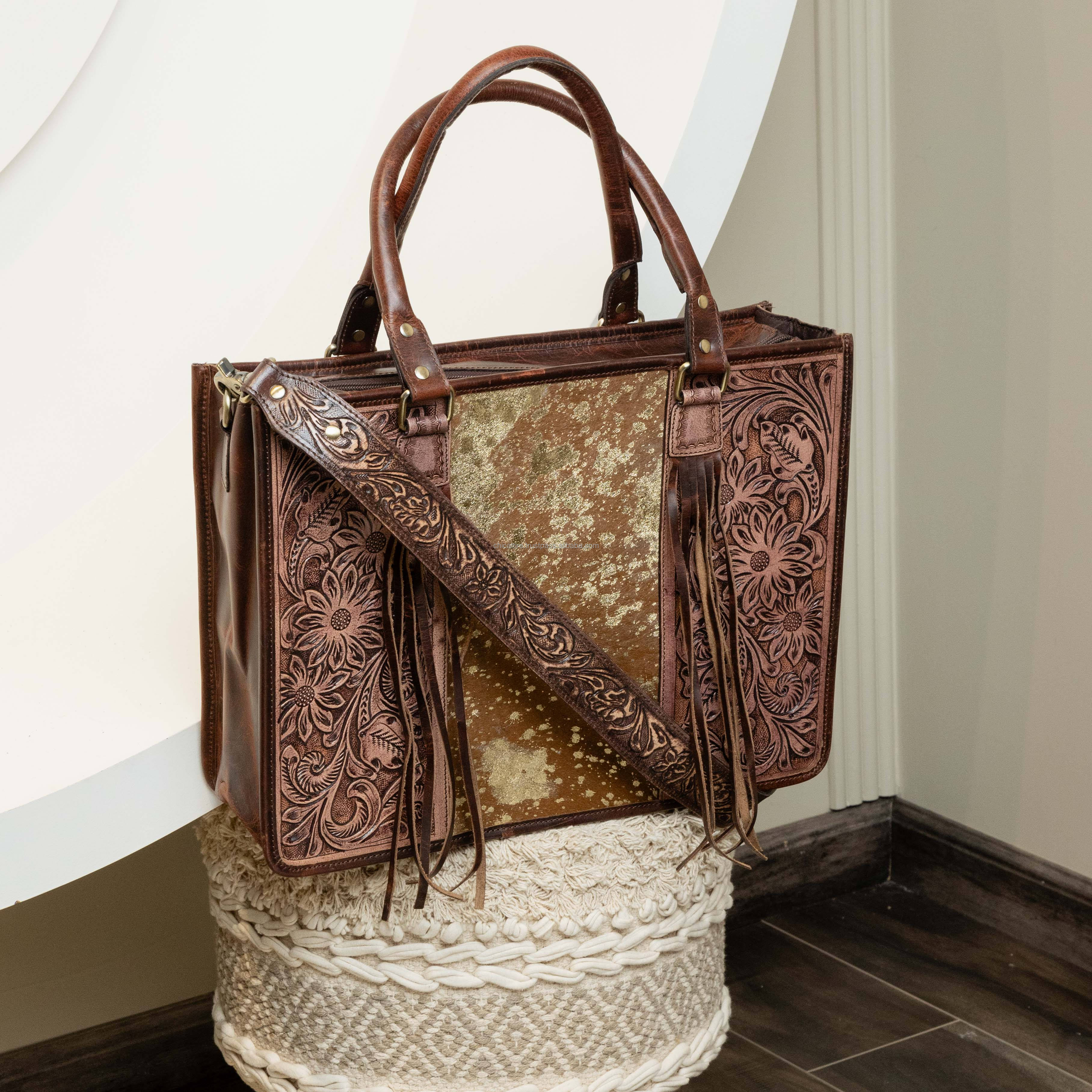 สีน้ำตาล