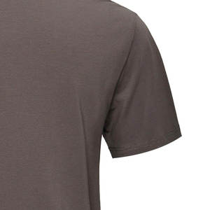 เสื้อยืดแขนสั้นผู้ชายสีพื้น ทรงลำลอง ใส่สบายสำหรับฤดูร้อน ผ้าไมโครไฟเบอร์ ไซส์ใหญ่ แห้งเร็ว ระบายอากาศได้ดี - Product Image 5