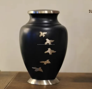Urnes funéraires en métal personnalisées Décoration d'intérieur Style unique Urnes funéraires - Product Image 2