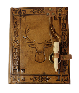 Carnet de notes en cuir marron antique avec tête de cerf embossée, papier recyclé en coton, idéal pour cadeau et voyage - Product Image 1
