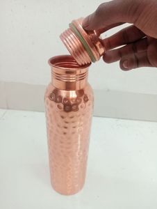 Bouteille d'eau en cuivre avec couvercle, design minimaliste portable pour les voyages - Product Image 2