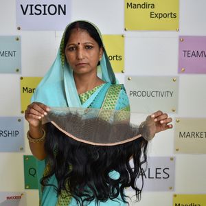 Non transformés 100% cheveux bruts pas cher naturel vierge aucun poux couleur noire crépus longs 13*4 frontal Bodywave indien cheveux humains - Product Image 6