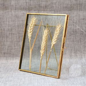 Home Decor Heart Shape Glass & Metal Hanging Photo <b>Frame</b> for <b>Wall</b> Decoration, with 2 Sides Glass Customized Decorative <b>Frame</b> - Product Image 3