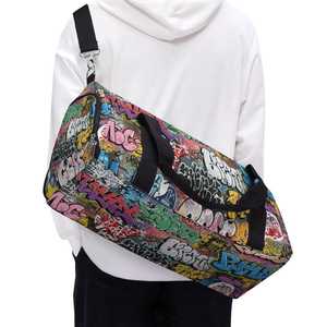 Sac de voyage coloré à imprimé graffiti avec fermeture éclair, multifonctionnel, style décontracté, en polyester - Product Image 6