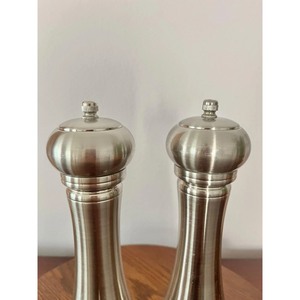 Juego de Molinillos de Pimienta de Acero Inoxidable con Grosor Ajustable para Uso en la Cocina - Product Image 3