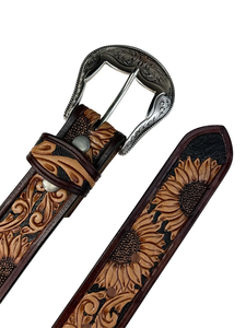 Cinturón personalizado con grabado en relieve estilo western para hombre y mujer con hebilla de latón de diseño vaquero ajustable. - Product Image 4