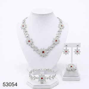 Elegante Juego de Collar y Pendientes de Mujer con Diseño de Hoja, Chapado en Oro y Circonitas, Cadena de Cuerda de 16 Pulgadas, Modelo 53053 - Product Image 2