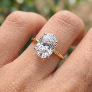 Anillo de Diamante Simulado de Corte Ovalado, Anillo de Compromiso Delicado para Viaje, Anillo de Promesa Plateado - Product Image 2