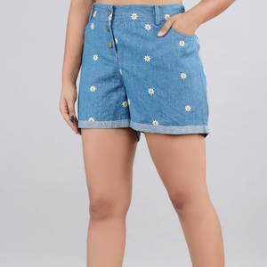 Shorts de Mezclilla para Mujer, Estilo Minimalista, Moda Urbana, con Detalle de Impresión Láser, para el Verano - Product Image 3