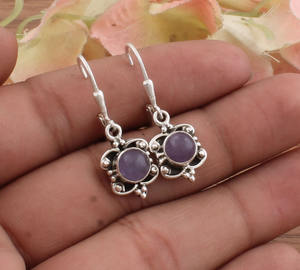 ต่างหูหยดน้ำหยกสีม่วงธรรมชาติ ประดับด้วยลูกปัดเงินแท้ 925 เครื่องประดับหรูหราสำหรับงานปาร์ตี้ ผู้หญิง หยกสีลาเวนเดอร์ ขายส่ง - Product Image 1