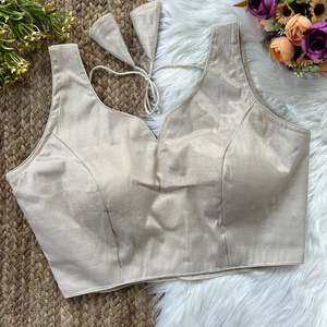 Blouse de mariage moderne et élégante à col en V, brodée, style tissé, pour usage intérieur avec Saree/Lahenga - Product Image 3