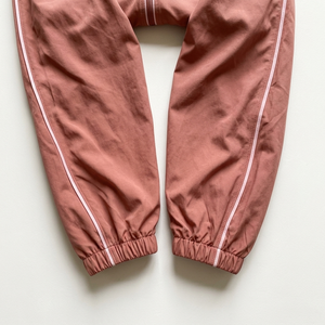 Ensemble de survêtement d'extérieur coupe-vent à capuche et short pour femme 2026 – Tenue de sport à séchage rapide avec fermeture éclair - Product Image 5