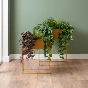 Juego de Macetas Rectangulares de Metal Dorado de Lujo con Soporte Geométrico Alto, Macetas Elevadas Modernas para Jardín y Hogar Contemporáneo - Product Image 6