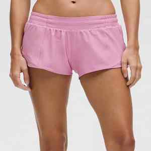 Short de course pour femme, texture super douce, matière respectueuse de la peau, coutures ergonomiques, optimisé pour la mobilité. - Product Image 4