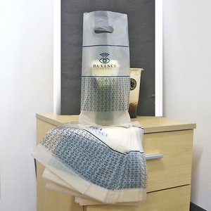 Bolsas de compras ecológicas de almidón duraderas y compostables, ideales para la venta minorista ecológica y las necesidades diarias - Product Image 1