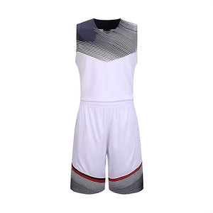 Uniforme de basket-ball en polyester 100% - Prix fabricant compétitif - Design personnalisé avec logo - Design sublimé de haute qualité - Vêtements de sport - Product Image 2